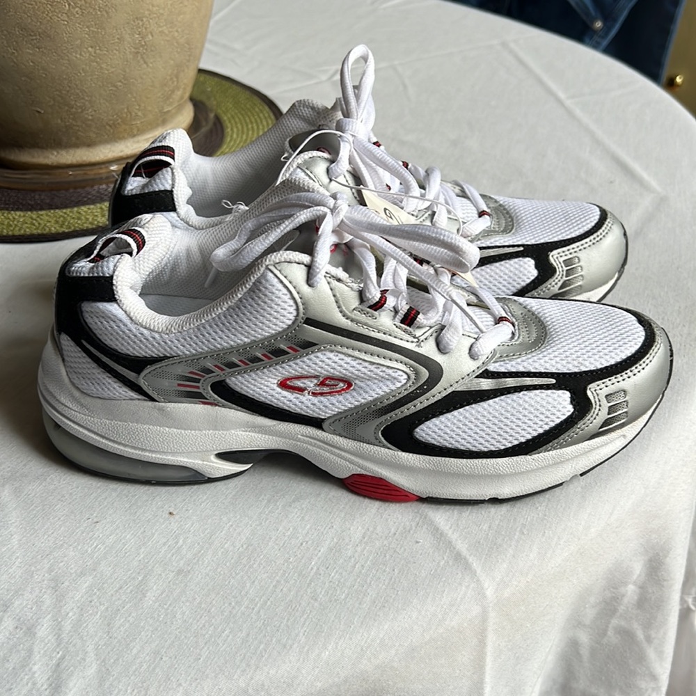 Champion tennis shoes size 9 men’s - Picture 3 of 9